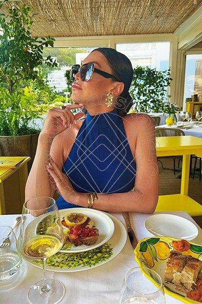 Foto di Raphaella Ferrari Pornostar trans Roma