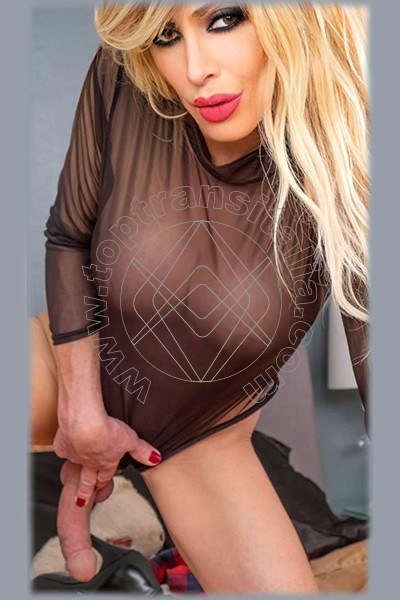 Foto hot 2 di Cassia Senna trans Enna