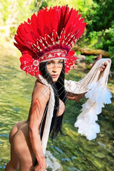 Foto 4 di Pocahontas Indianara trans Cassino