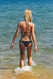 Foto di Nina La Bambola Asiatica