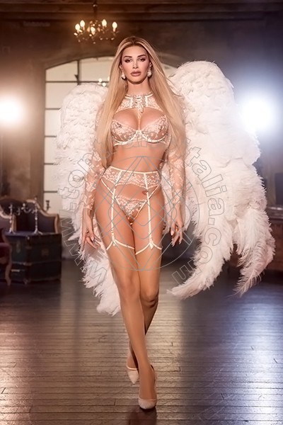 Foto 5 di Valenttina Monster Dick trans Milano