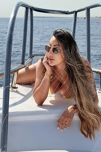 Foto 39 di Raphaela Martins Pornostar trans Torino