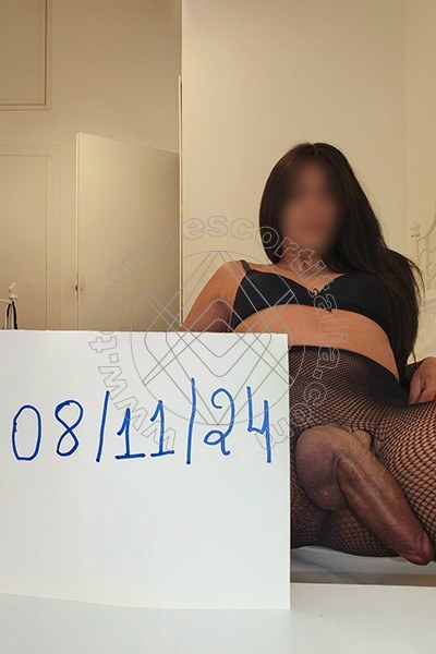 Foto hot 2 di Giulia Cavali Attiva transexescort Torino