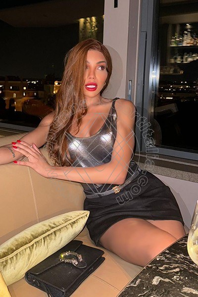 Foto 1 di Rebecca Ferraz Pornostar transexescort Roma