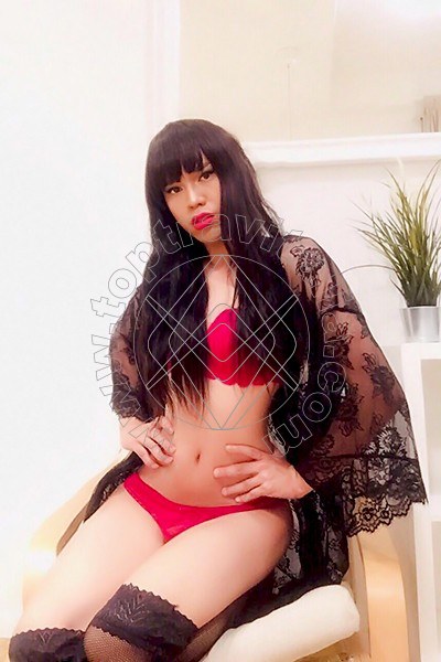 Foto hot di Ella Asiatica trav Milano