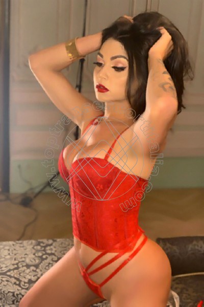 Foto 2 di Isabella Dhyas transescort Chiavari