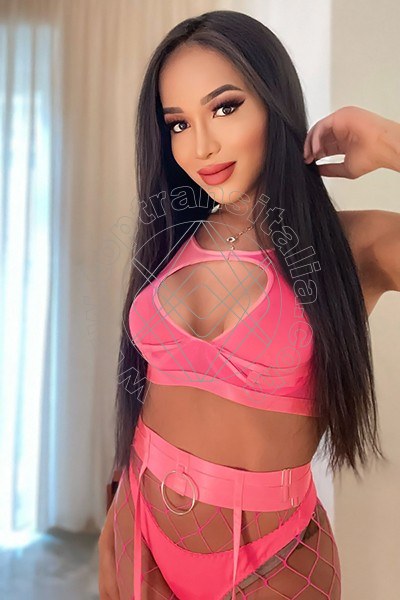 Foto 51 di Angel Jade Pornostar trans Milano