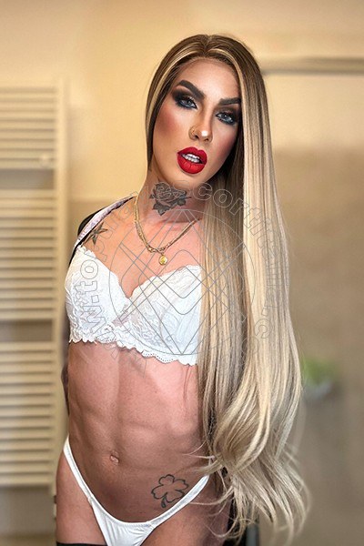 Foto 1 di Dafinny Doll transexescort Novara