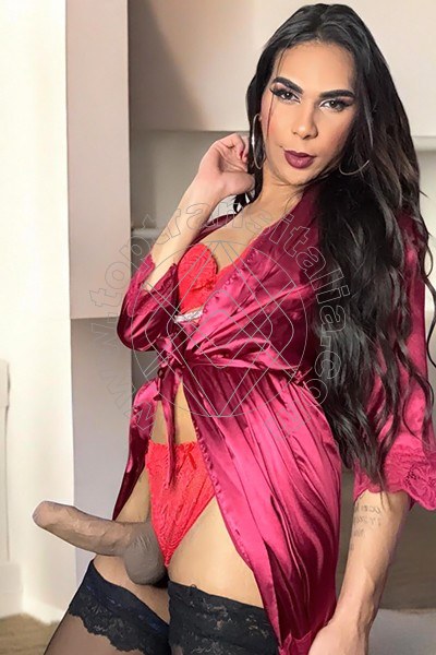 Foto hot 2 di Marcella Ferari trans Roseto Degli Abruzzi