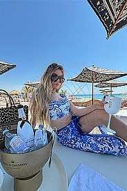 Foto di Rafaella Menicucci Xxl
