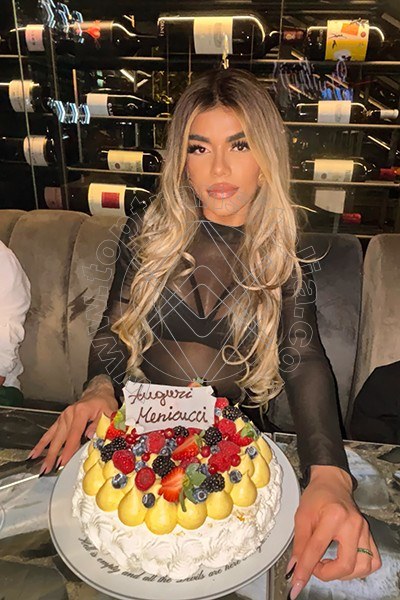 Foto 148 di Rafaella Menicucci Xxl trans Forte Dei Marmi