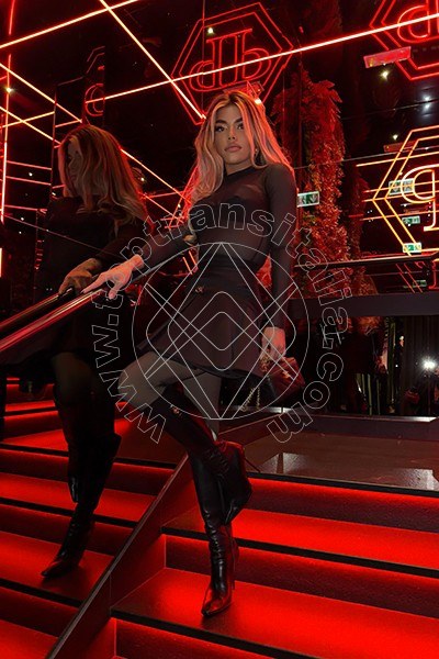 Foto 138 di Rafaella Menicucci Xxl trans Forte Dei Marmi