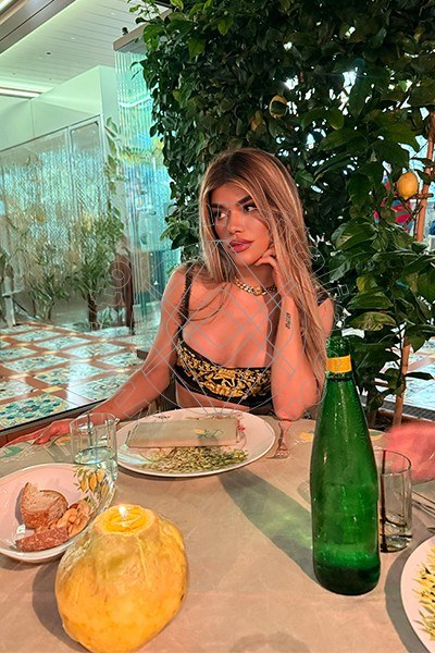 Foto 88 di Rafaella Menicucci Xxl trans Forte Dei Marmi