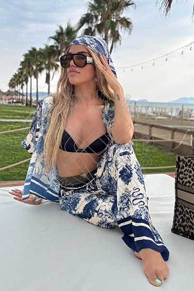 Foto 64 di Rafaella Menicucci Xxl trans Forte Dei Marmi