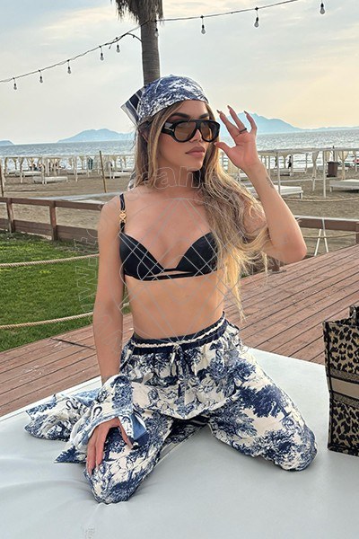 Foto 62 di Rafaella Menicucci Xxl trans Forte Dei Marmi