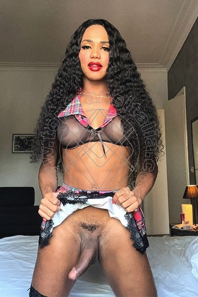 Foto hot 11 di Karina Rios Pornostar trans Bologna