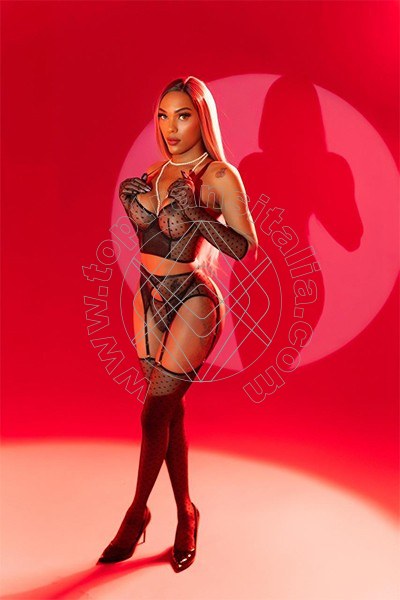Foto 8 di Barbie Black trans Milano