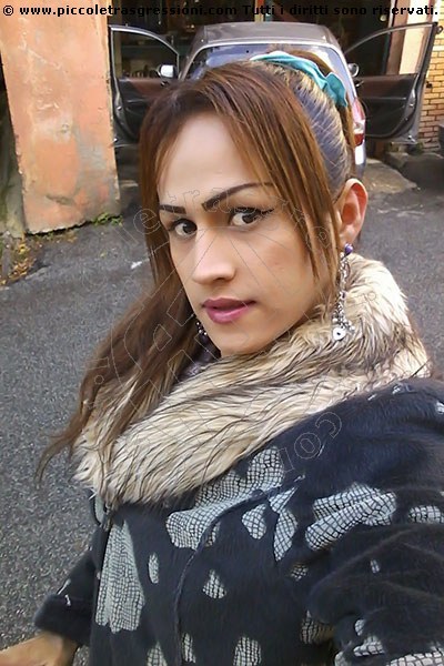 Foto selfie di Teresa Ardiente trans Roma