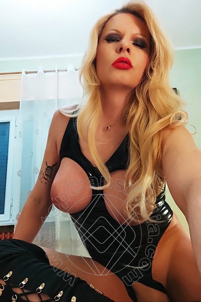 Foto selfie 9 di Chanelly Silvstedt trans Voghera