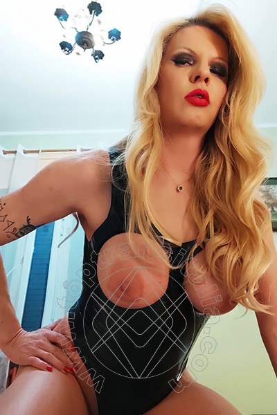 Foto selfie 8 di Chanelly Silvstedt trans Voghera