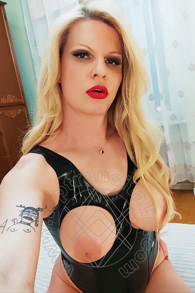 Foto selfie 6 di Chanelly Silvstedt trans Voghera