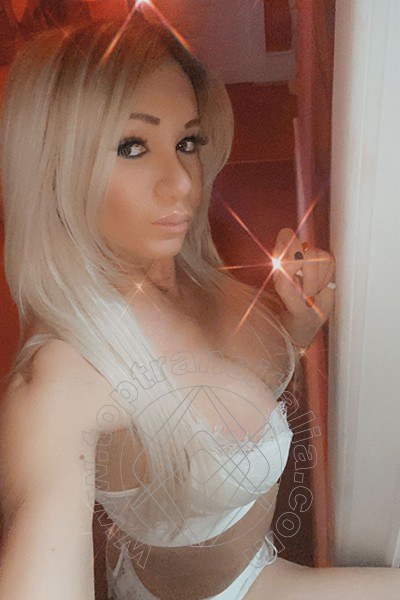 Foto selfie 355 di Pamy La Diva Stellare trans Losanna