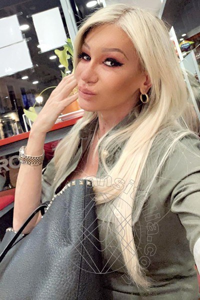 Foto selfie 321 di Pamy La Diva Stellare trans Losanna