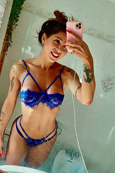 Foto selfie 38 di Bruna Dantas trans Roma