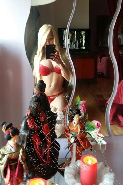 Foto selfie 23 di Barbie Bionda trans Villa Rosa