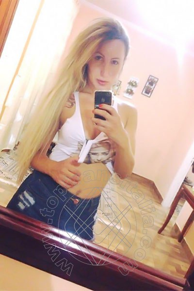 Foto selfie 101 di Raphaela Martins Pornostar trans Napoli