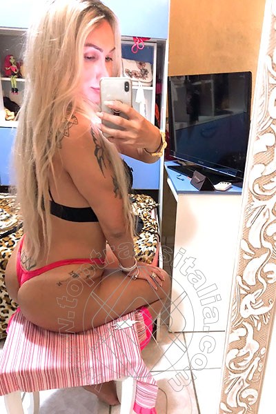 Foto selfie 74 di Raphaela Martins Pornostar trans Napoli