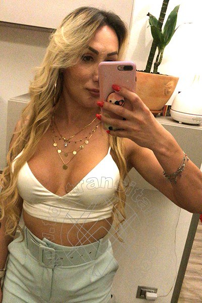 Foto selfie 68 di Raphaela Martins Pornostar trans Bologna