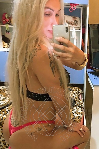 Foto selfie 73 di Raphaela Martins Pornostar trans Bologna