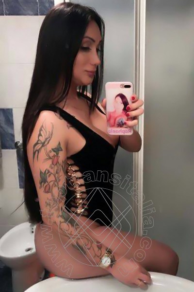 Foto selfie 39 di Raphaela Martins Pornostar trans Napoli