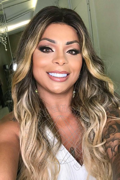 Foto selfie 33 di Thayla Santos Pornostar trans Milano