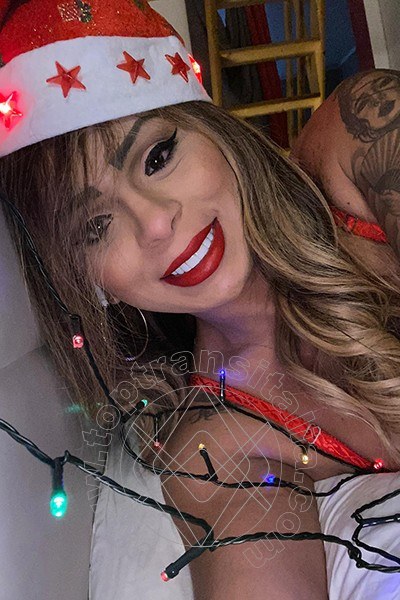Foto selfie 17 di Thayla Santos Pornostar trans Milano