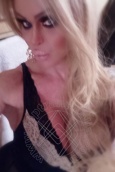 Foto selfie 12 di Evelyn Braga trans Dundalk