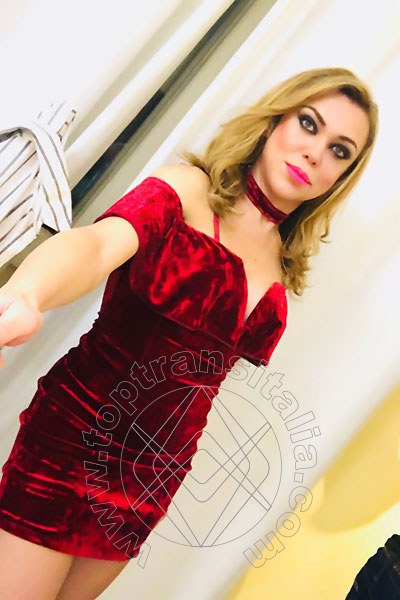 Foto selfie di Karina Lear trans Quartucciu