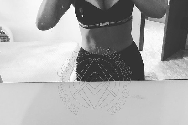 Foto selfie 49 di Giselly Kherllakian trans Colonnella