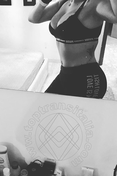Foto selfie 48 di Giselly Kherllakian trans Colonnella
