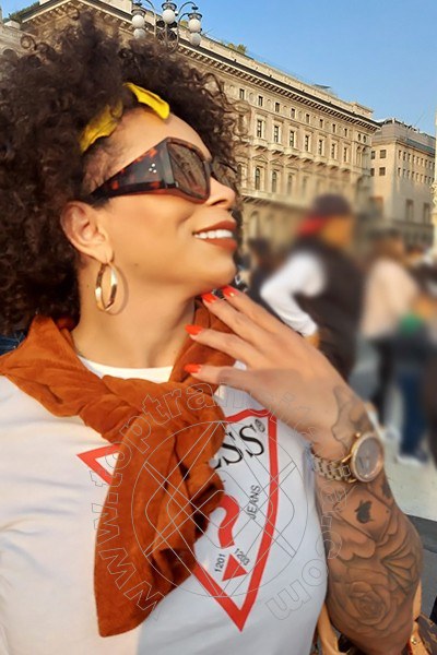 Foto selfie 16 di Thayla Santos Pornostar trans Milano