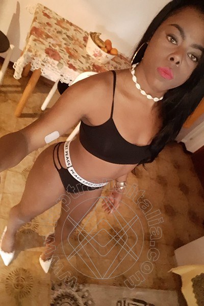 Foto selfie 20 di Larissa Braga trans Subbiano