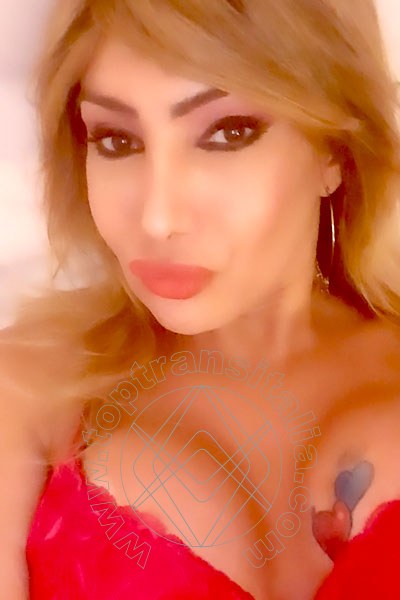 Foto selfie 12 di Izabelli Frazao Pornostar trans Milano