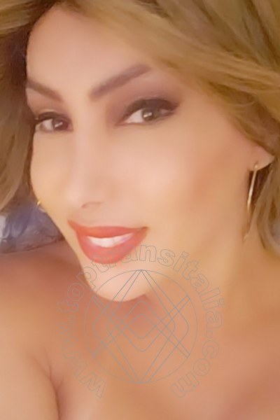 Foto selfie 30 di Izabelli Frazao Pornostar trans Milano