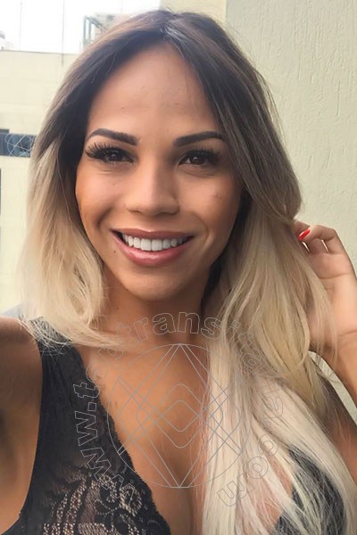 Foto selfie 36 di Rebecca Ferraz Pornostar trans Roma