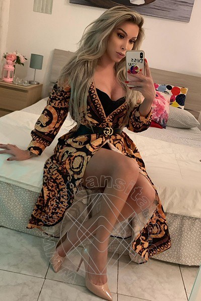 Foto selfie 25 di Carol Vendraminy Pornostar trans Milano