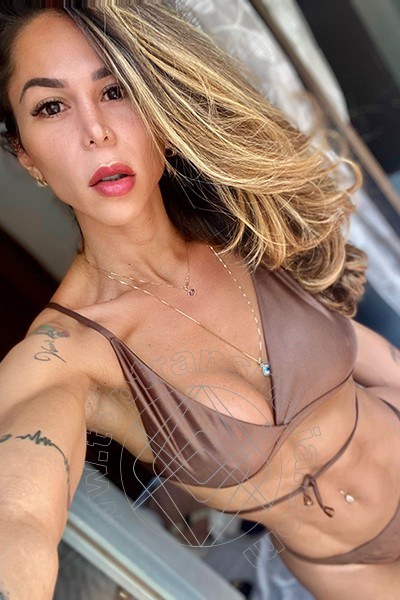 Foto selfie 27 di Bruna Dantas trans Roma