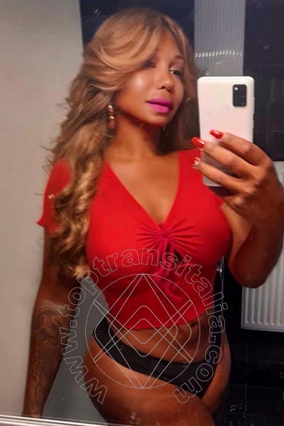 Foto selfie 2 di Aline Belinelo trans Mannheim