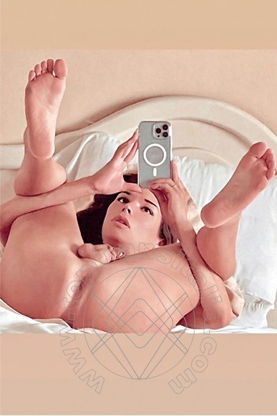 Foto selfie hot di Karla Mishelle trans Firenze