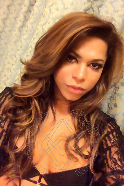 Foto selfie 25 di Danyella Alves Pornostar trans Aosta